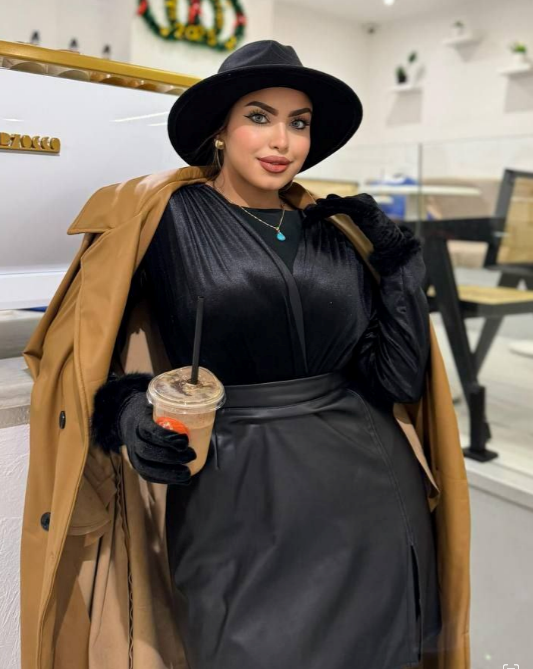 بلوزة القطيفة الفرنسي الأنيقة 💖✨