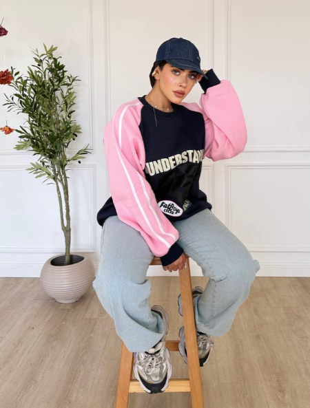 سويتشيرت ميكس ألوان بتحبوه 🎀💕