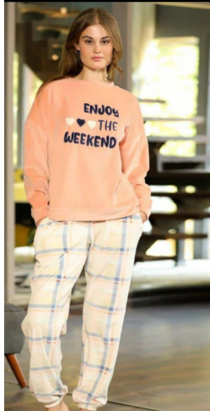 Velvet Check Style – ترنج قطيفة كاروهات بطباعة