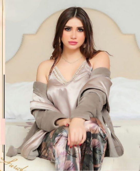 طقم Satin & Velvet Winter – بيجامة ستان وقطيفة مستوردة