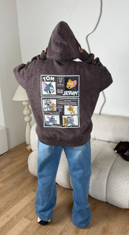 هودي محجّر بطباعة خلفية تريندي