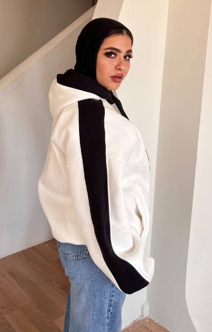 هودي شي إن 🔥 – تريندي وأنيق على الآخر 💕