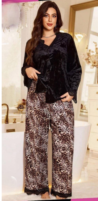 بيجامة Velvet Tiger – قطيفة زراير