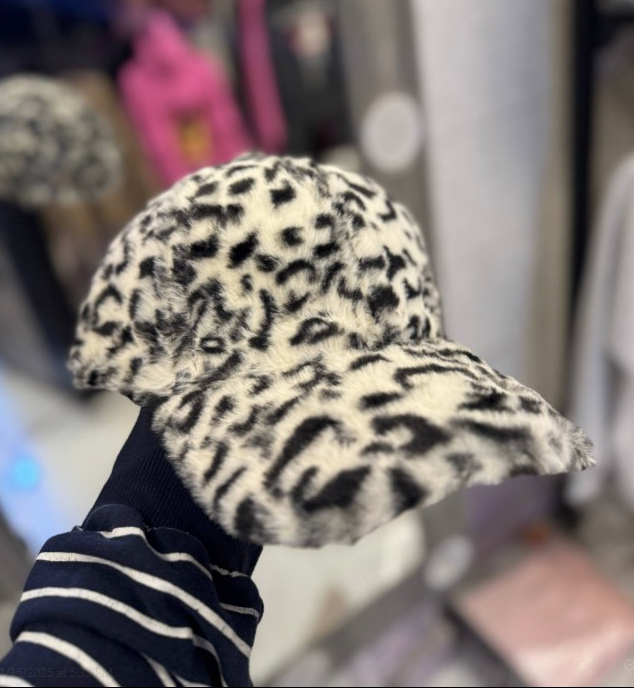 كاب فرو تايجر شتوي – Tiger Fur Winter Cape